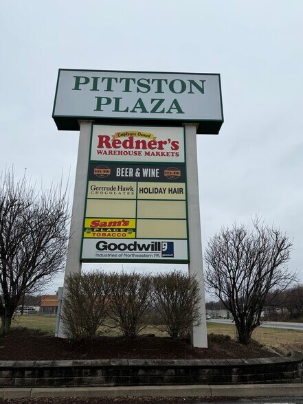 More Photos Of 2000-2008 N Township Blvd, Pittston Unknown For Lease