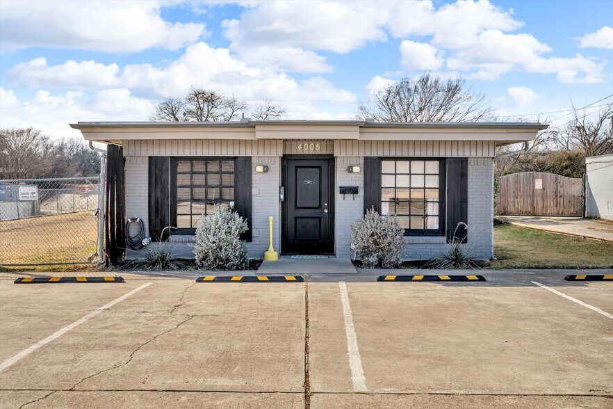 More Photos Of 4005 Rufe Snow Dr, North Richland Hills Medical For Sale