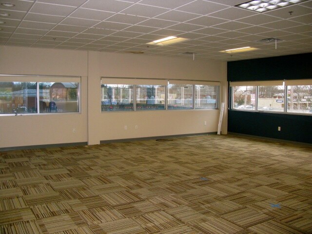 More Photos Of 108 US Highway 46 W, Parsippany Storefront Retail Office For Lease