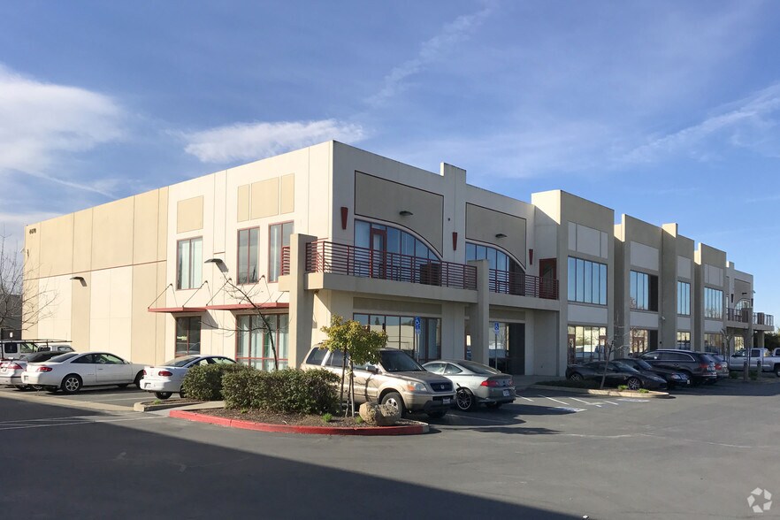 Primary Photo Of 4470 Yankee Hill Rd, Rocklin Flex For Lease
