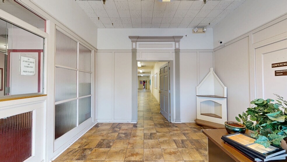 More Photos Of 951 S 13th St, Harrisburg Light Manufacturing For Sale