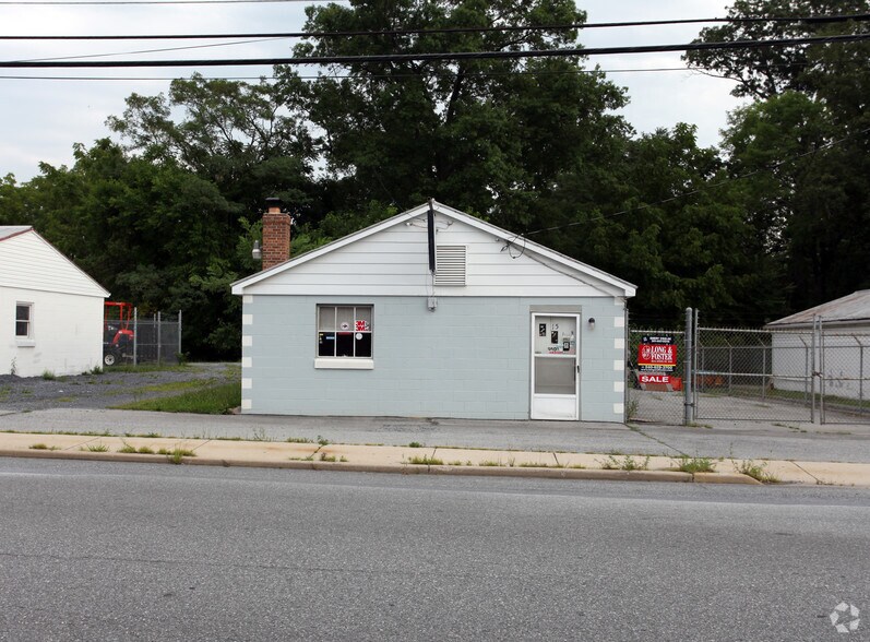 More Photos Of 15 Woodside Ave, Thurmont Warehouse For Lease