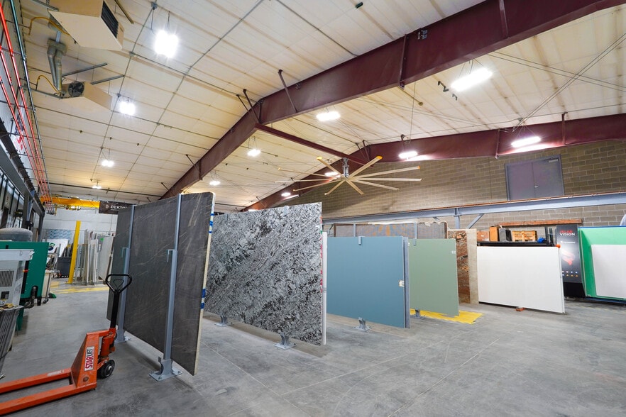 More Photos Of 105 Rocky Cliff Ln, Kalispell Industrial For Sale