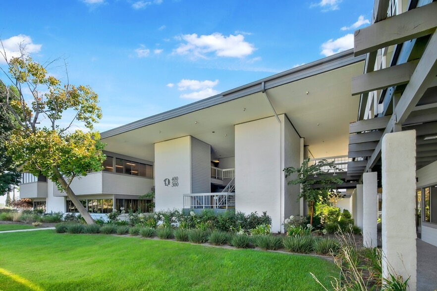 More Photos Of 5500 Ming Ave, Bakersfield Unknown For Lease