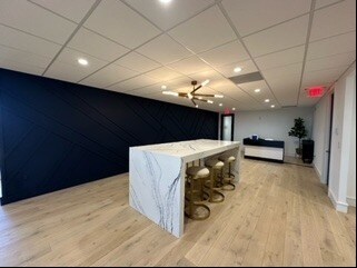 More Photos Of 5950 fairview Rd, Charlotte Office For Lease