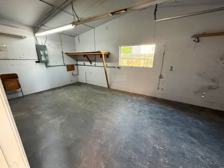 More Photos Of 119 N Bell Blvd, Cedar Park Auto Repair For Lease