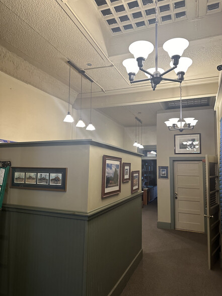 More Photos Of 16 N Trade St, Tryon Office For Sale