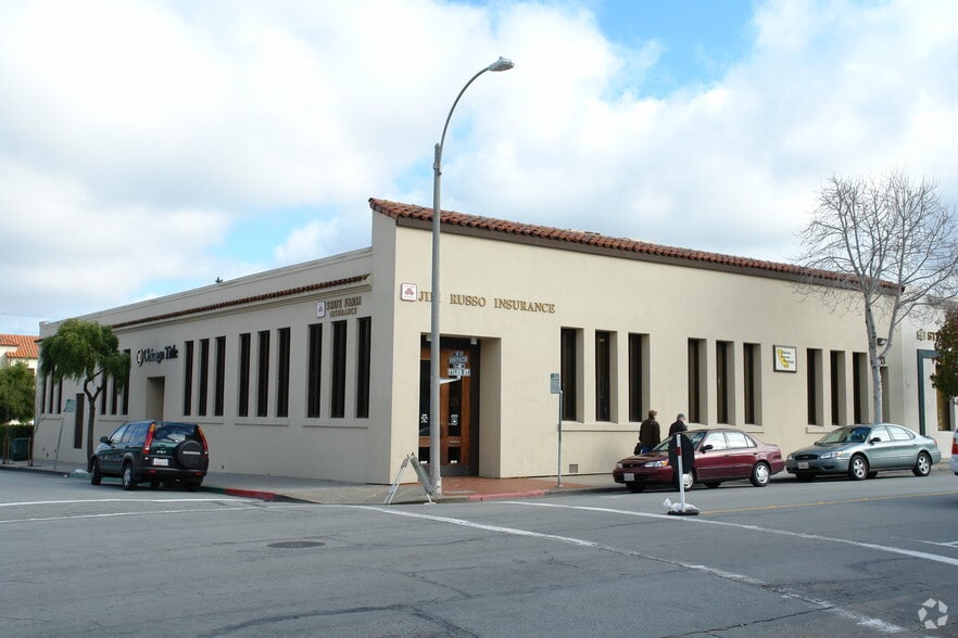Primary Photo Of 439-445 Tyler St, Monterey Medical For Lease