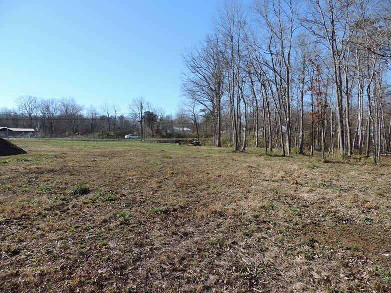 More Photos Of 3250 U.S. 70N, Crossville Land For Lease