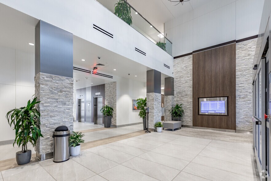 More Photos Of 540 Madison Oak Dr, San Antonio Medical For Lease