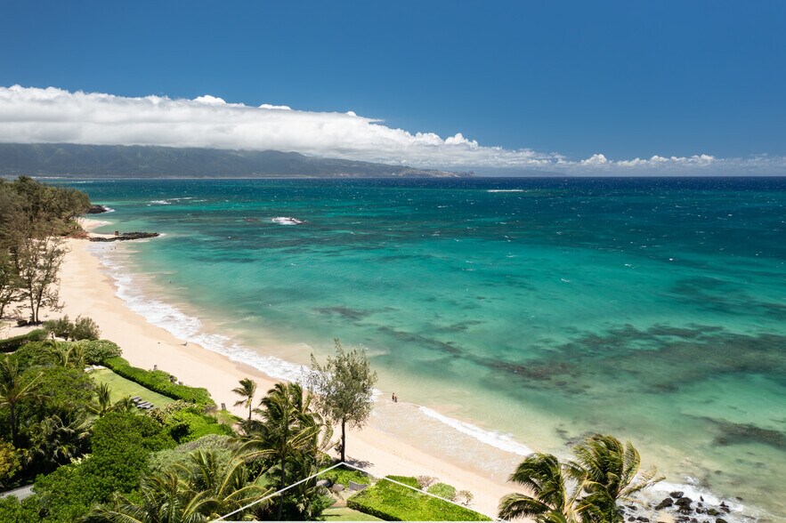 More Photos Of 65 Hana Hwy, Paia Restaurant For Lease