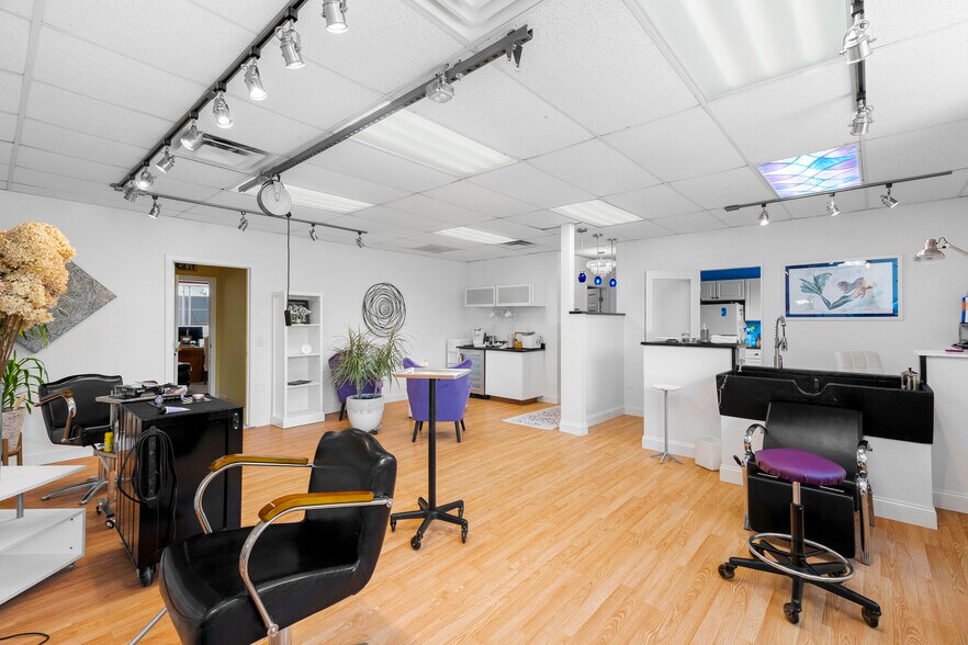 More Photos Of 984 Charles St, North Providence Office For Sale