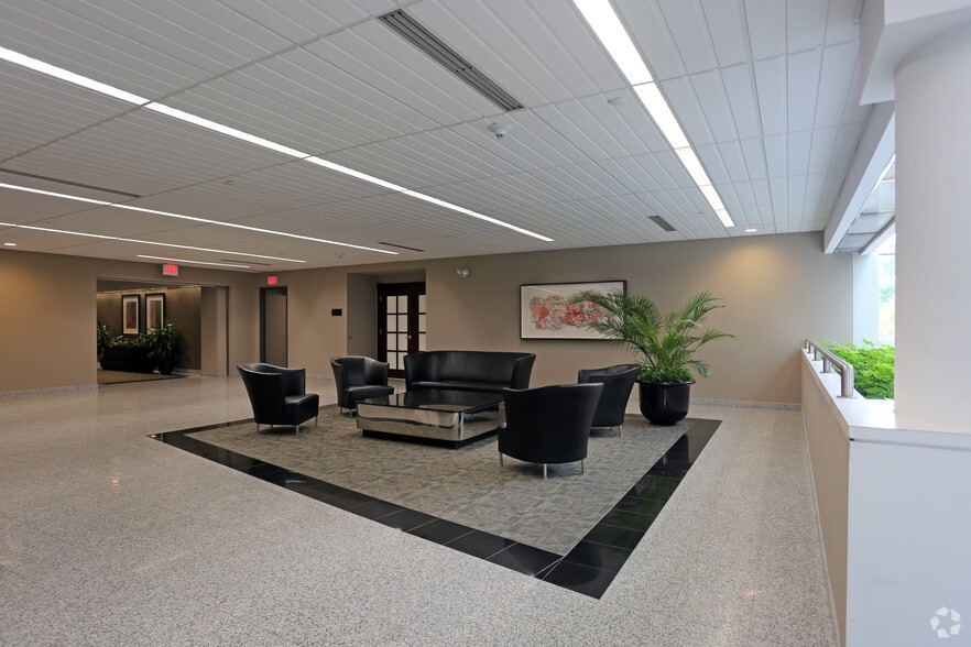 More Photos Of 6000 Midlantic Dr, Mount Laurel Unknown For Lease