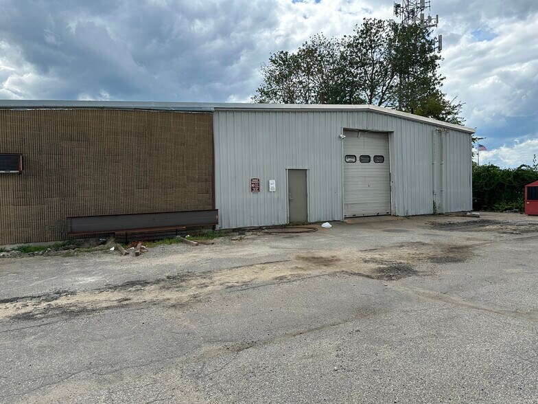 More Photos Of 800 Gold St, Manchester General Retail For Sale