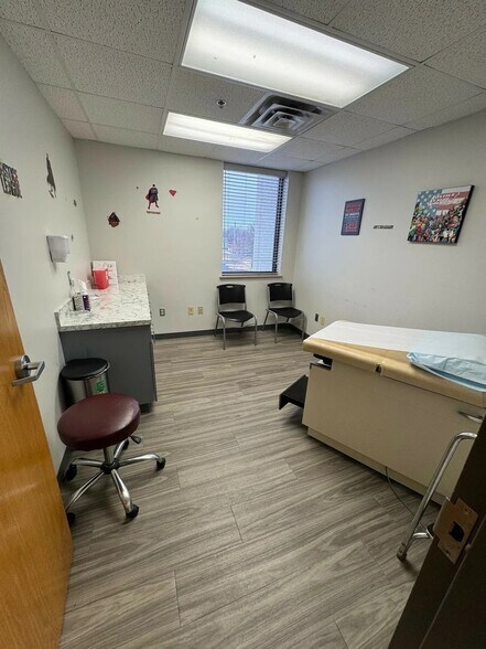More Photos Of 900 N Porter Ave, Norman Medical For Lease