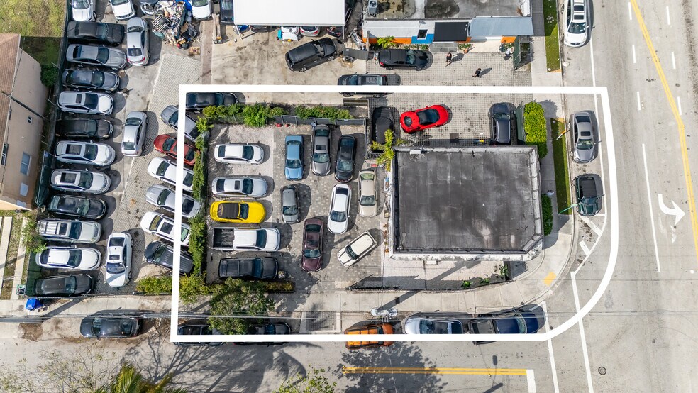 More Photos Of 660-680 NW 71st St, Miami Warehouse For Sale