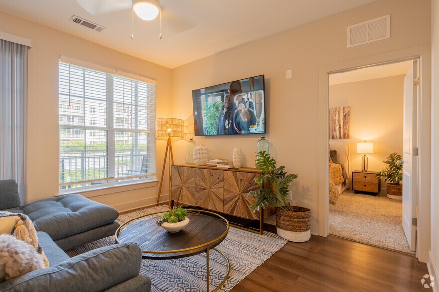 More Photos Of 10945 Nuckols Rd, Glen Allen Apartments For Sale