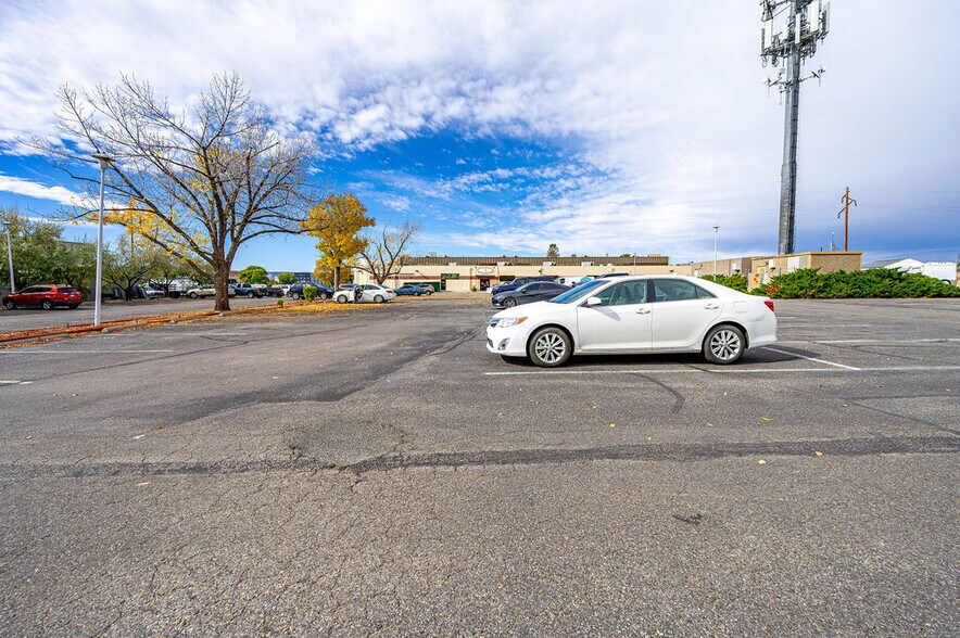 More Photos Of 2768 Compass Dr, Grand Junction Office For Lease
