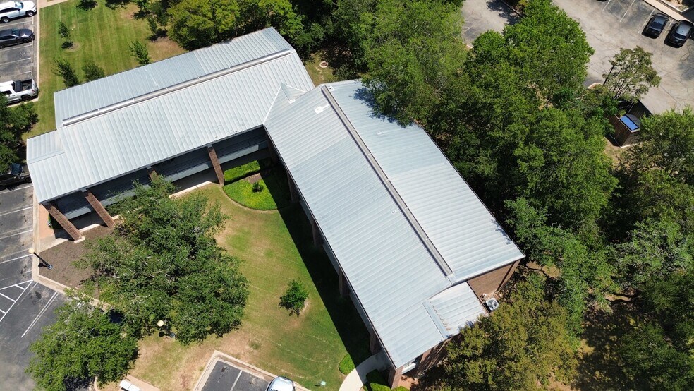 More Photos Of 3355 Bee Caves Rd, West Lake Hills Office For Sale