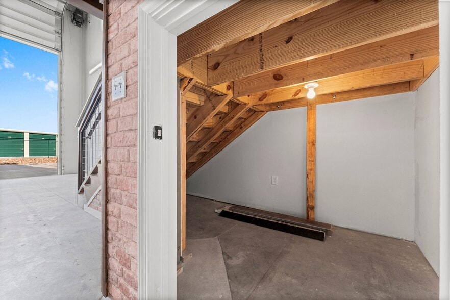 More Photos Of 1435 FM 1463 Rd, Katy Showroom For Sale