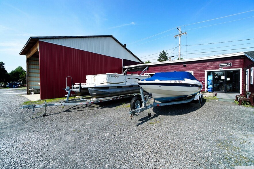 More Photos Of 103 Main St, Catskill Marina For Sale
