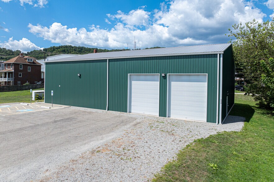 More Photos Of 114 W 6th Ave, Tarentum Warehouse For Sale