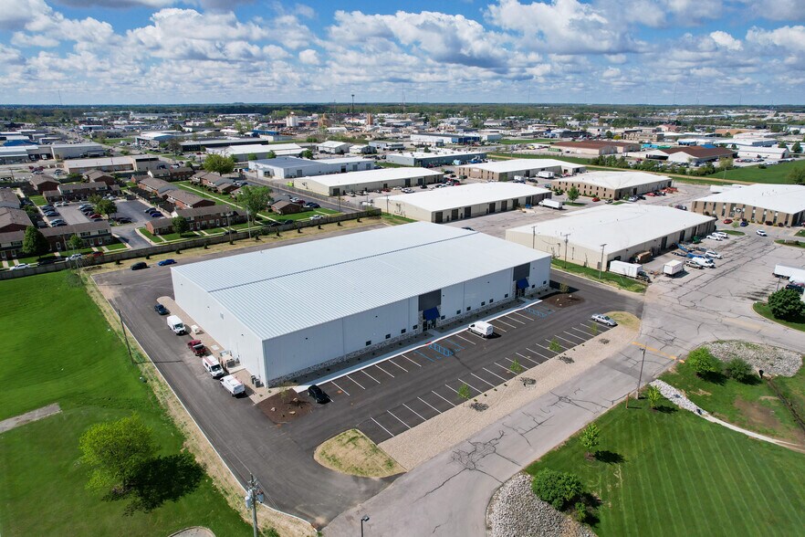 More Photos Of 5230 Keystone Dr, Fort Wayne Distribution For Lease