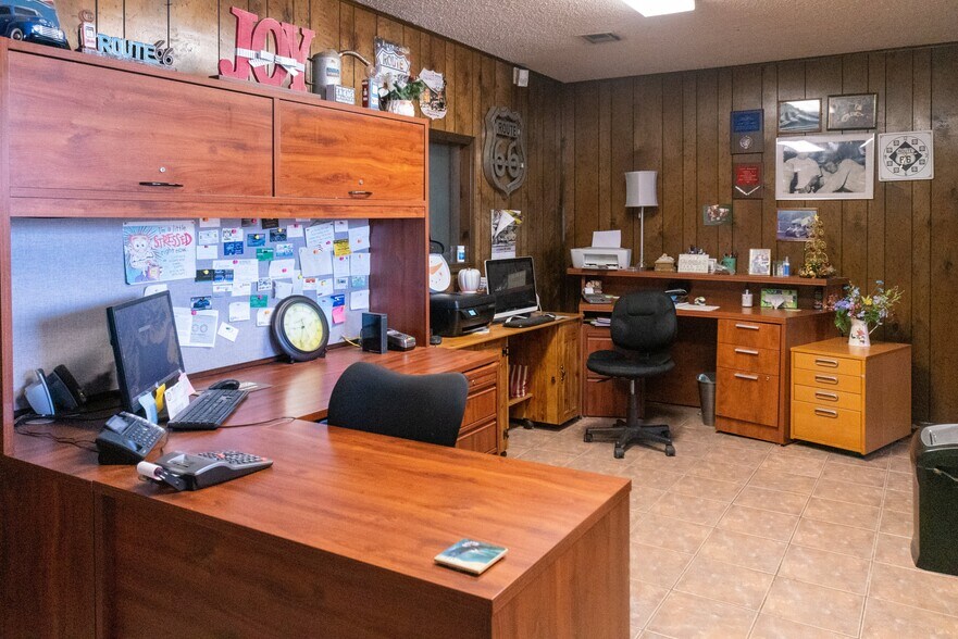 More Photos Of 13110 E 11th St, Tulsa Auto Repair For Sale