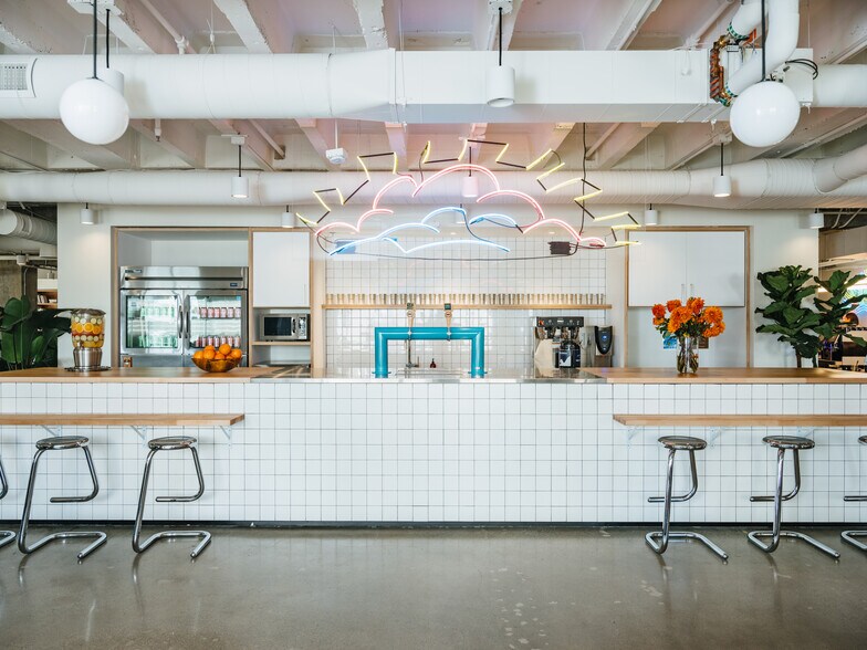 More Photos Of 2201 Broadway, Oakland Coworking Space