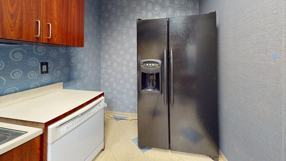 More Photos Of 500 Plantation Park Dr, Loganville Office For Lease