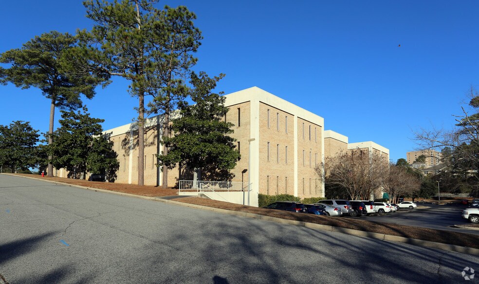 More Photos Of 2711 Middleburg Dr, Columbia Medical For Lease