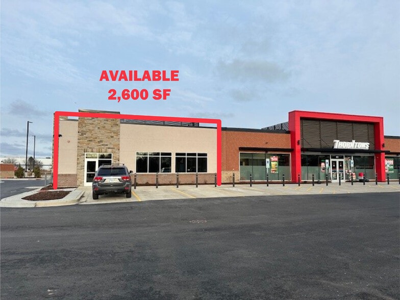Primary Photo Of 823 W Lake St, Hanover Park Service Station For Lease