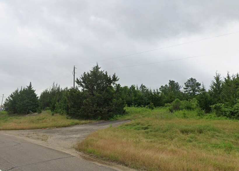 Primary Photo Of 725 SW Loop 286, Paris Land For Sale
