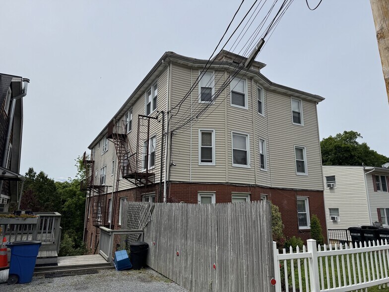 Primary Photo Of 59 Ferris Pl, Ossining Apartments For Sale