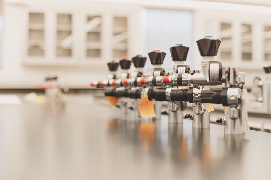 More Photos Of 11793 Fort Rd, White Swan Manufacturing For Sale