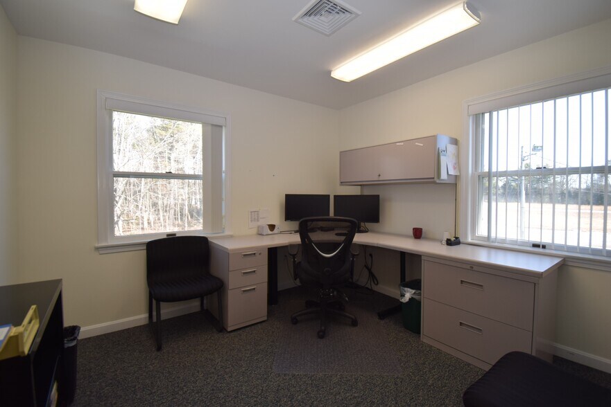 More Photos Of 1 Library Ln, Kingston Office For Lease