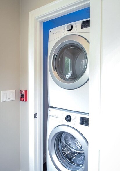 More Photos Of 43 Cypress St, Watertown Multifamily For Sale