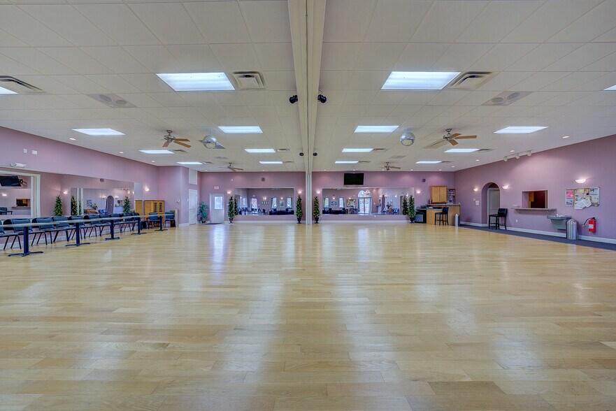 More Photos Of 1129 Thomas Jefferson Rd, Forest General Retail For Sale