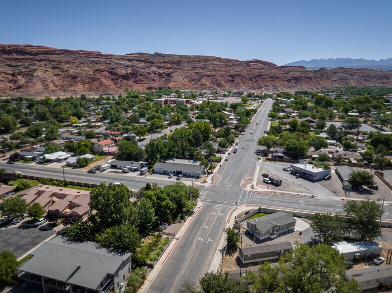 More Photos Of 411 N 500 W, Moab General Retail For Sale