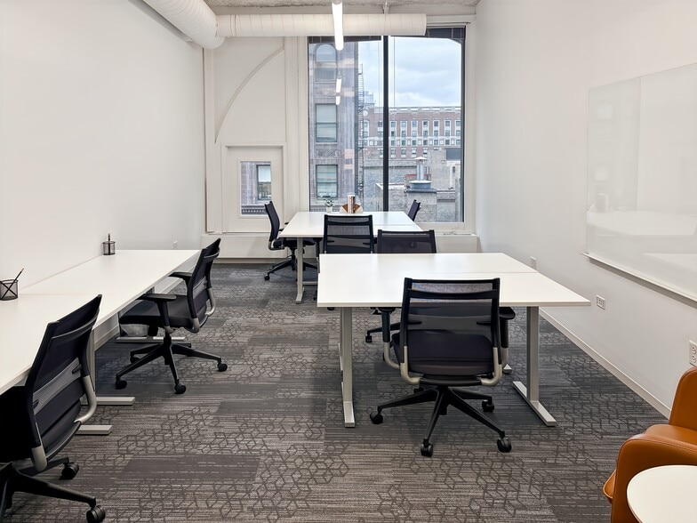 More Photos Of 1 N State St, Chicago Coworking Space