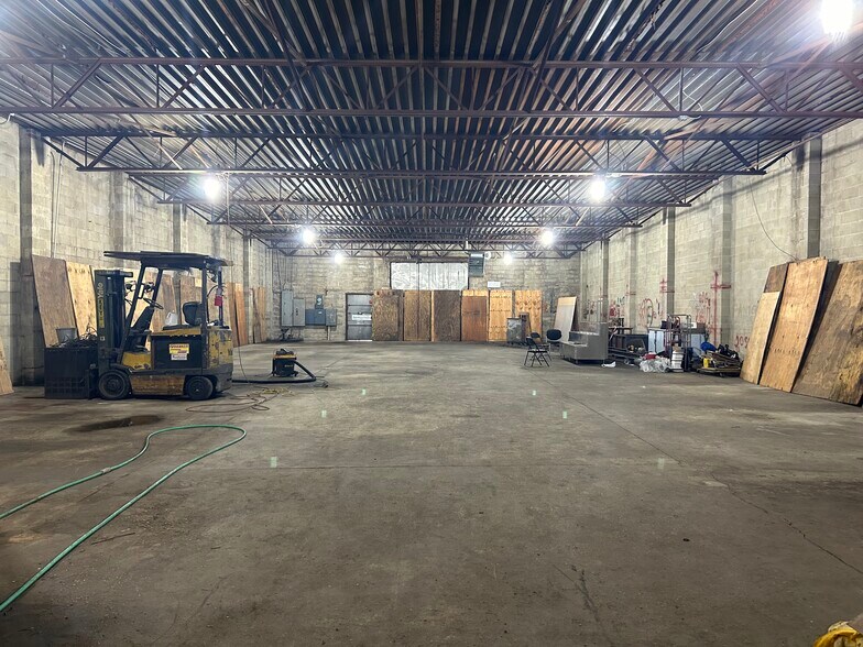 More Photos Of 113 8th St, Brooklyn Manufacturing For Sale