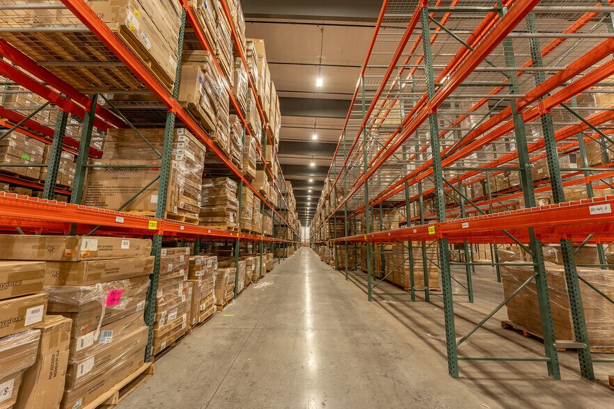 More Photos Of 2537 County Line rd, Eau Claire Manufacturing For Lease