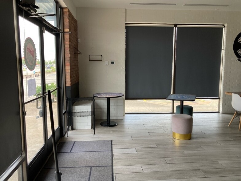 More Photos Of 19010-19074 Gulf Fwy, Friendswood Unknown For Lease