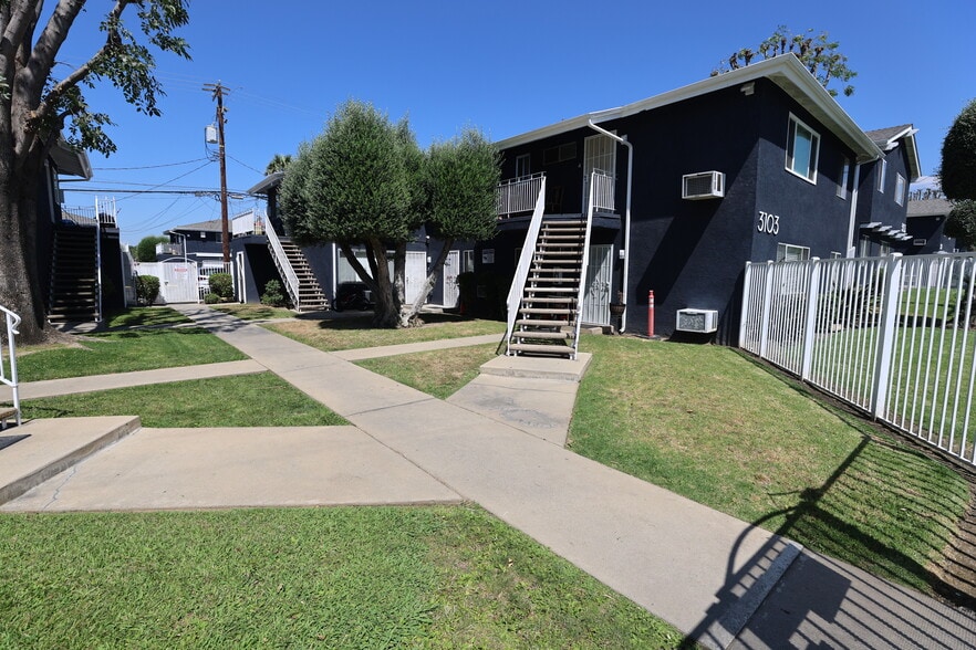 More Photos Of 3101-3119 Abbott St, Pomona Apartments For Sale