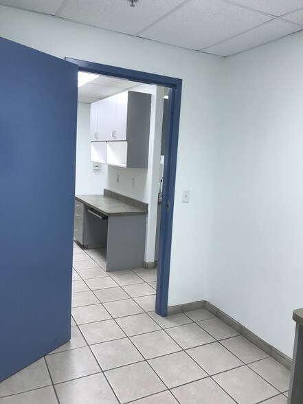 More Photos Of 1310 W St Marys Rd, Tucson Medical For Lease