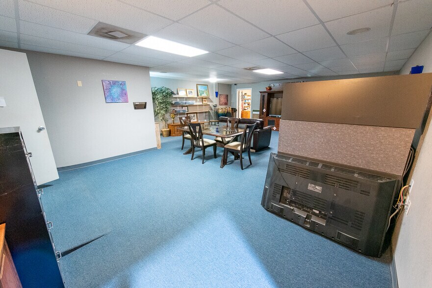 More Photos Of 1211 Lamar St, Sweetwater Flex For Sale