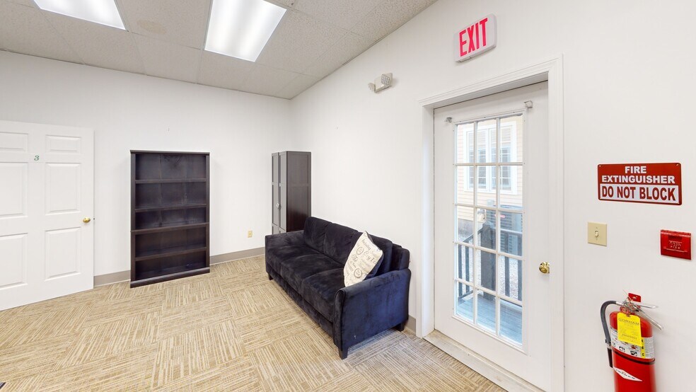 More Photos Of 360 Route 101, Bedford Medical For Lease