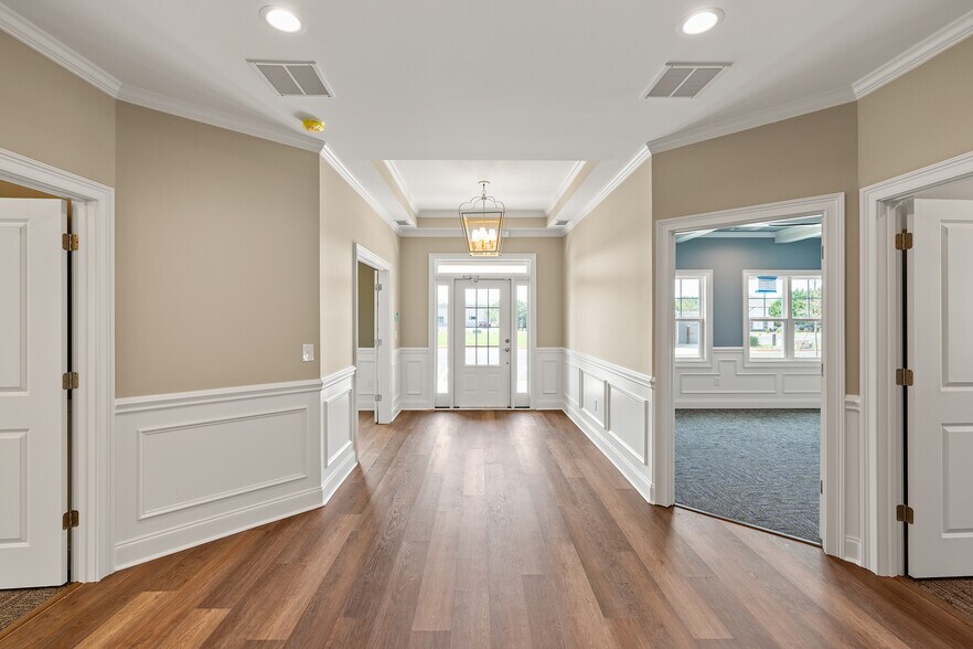More Photos Of 1060 Garland Dr, Bogart Unknown For Lease