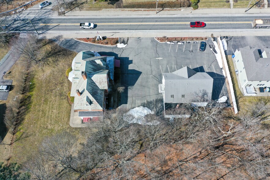 More Photos Of 1501 Lonsdale Ave, Lincoln General Retail For Sale