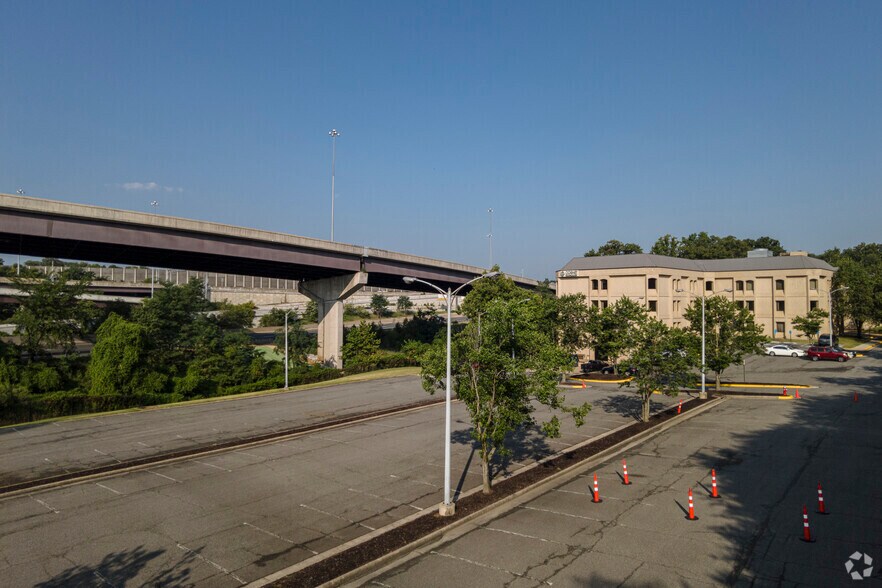 More Photos Of 6800 Versar Ctr, Springfield Office For Sale